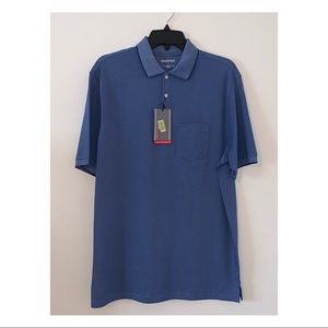 Men’s light blue short sleeved shirt